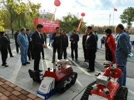 排煙機器人，滅火機器人亮相北京市全市應急救援演練